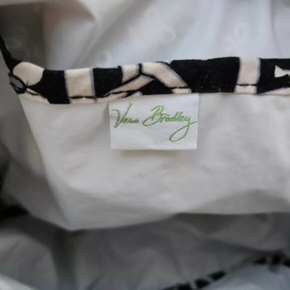 Vera Bradley Women Lunch Bag Black/White Floral Bag - Picture 12 of 14